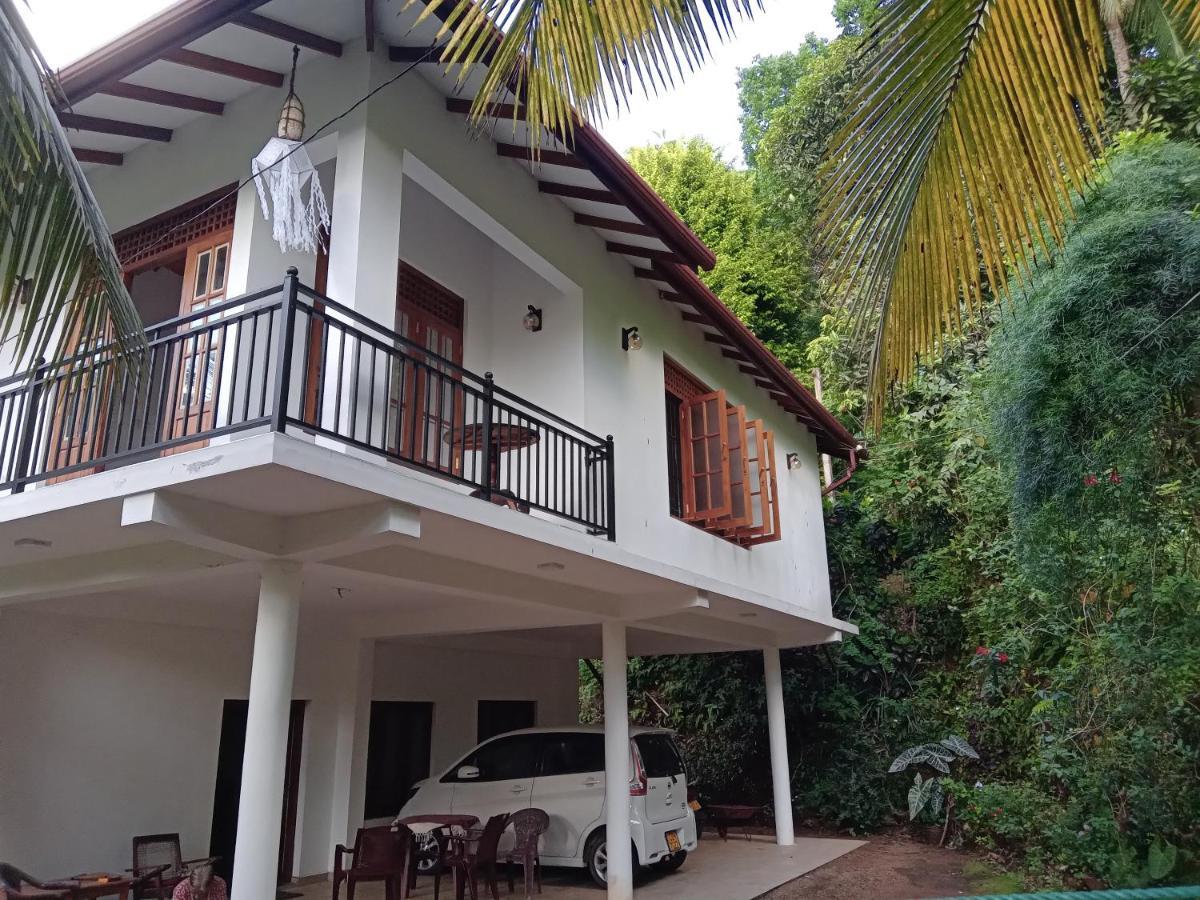 Jungle Village Homestay Pinnawala  Exteriér fotografie